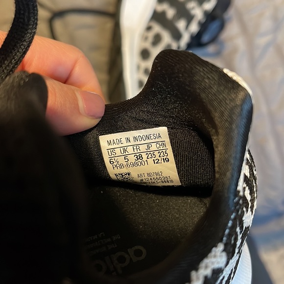 Adidas Sneakers - Picture 5 of 5